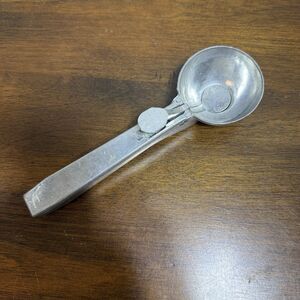 Lloyd Disher Aluminum Ice Cream Scoop Vintage Thumb Press Release Mashed Pototes